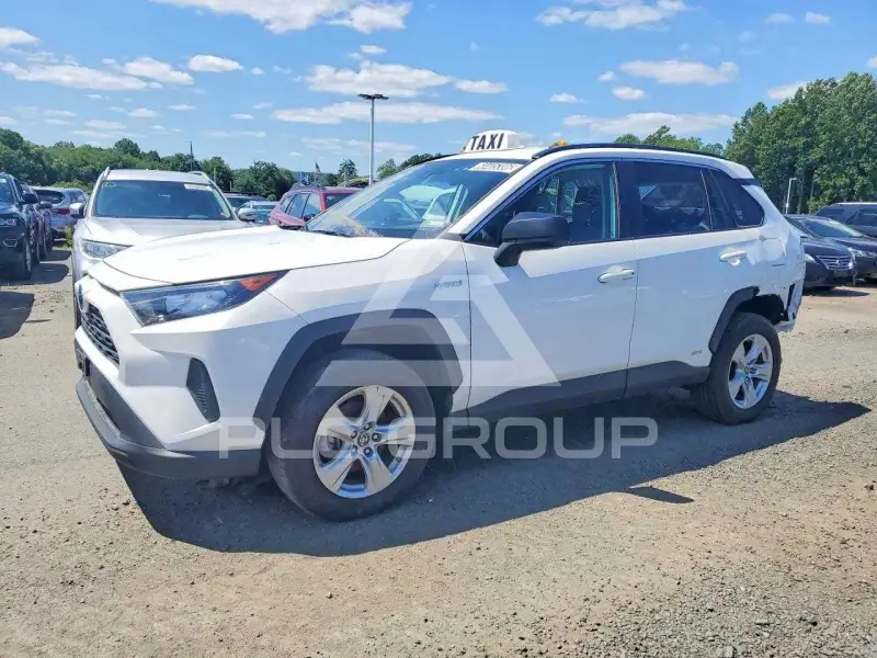 2021 Toyota RAV4 фото