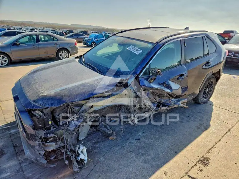 2021 Toyota RAV4 фото