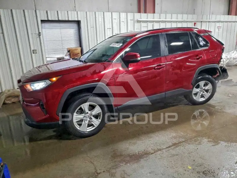 2021 Toyota RAV4 фото