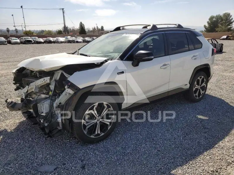 2021 Toyota RAV4 фото