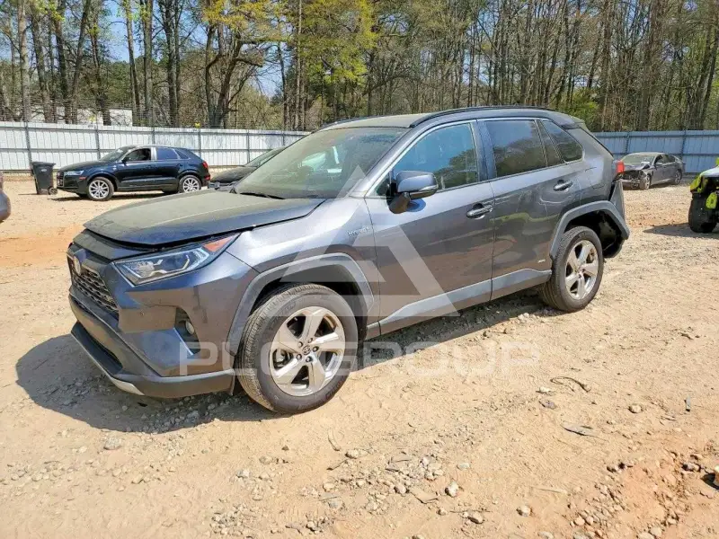 2021 Toyota RAV4 фото