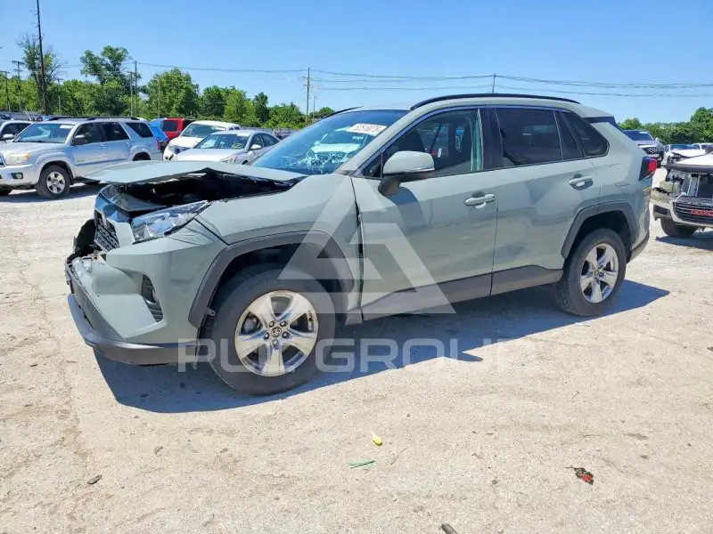 2021 Toyota RAV4 фото