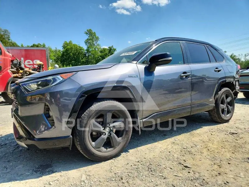 2021 Toyota RAV4 фото