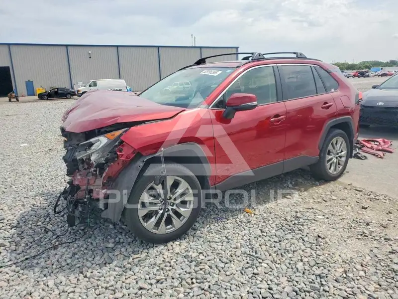 2021 Toyota RAV4 фото