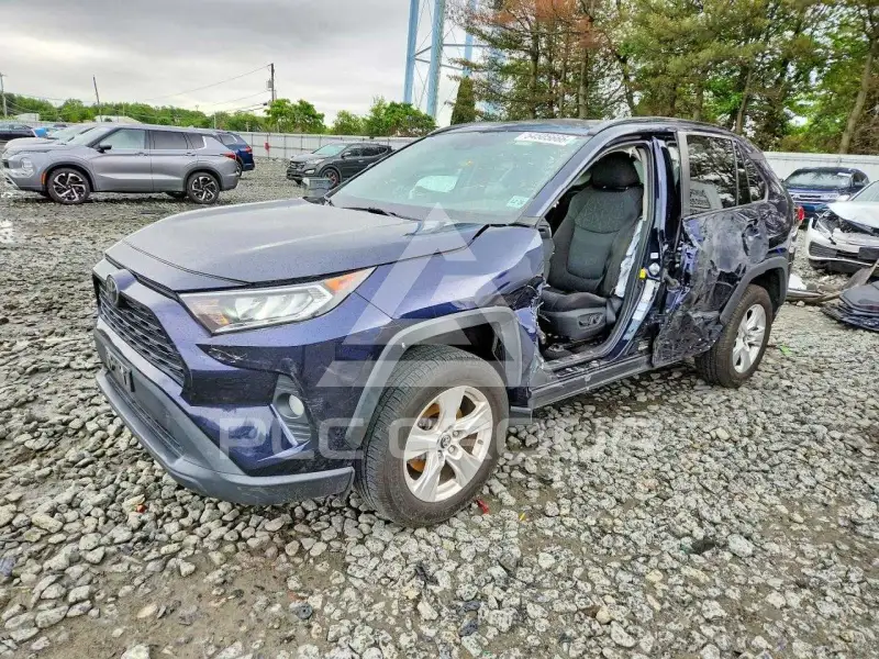 2021 Toyota RAV4 photo
