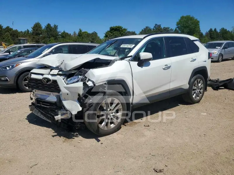 2021 Toyota RAV4 photo