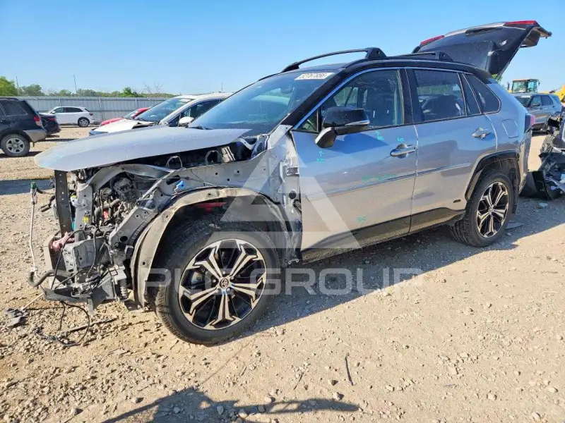 2021 Toyota RAV4 фото