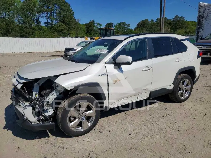 2021 Toyota RAV4 фото