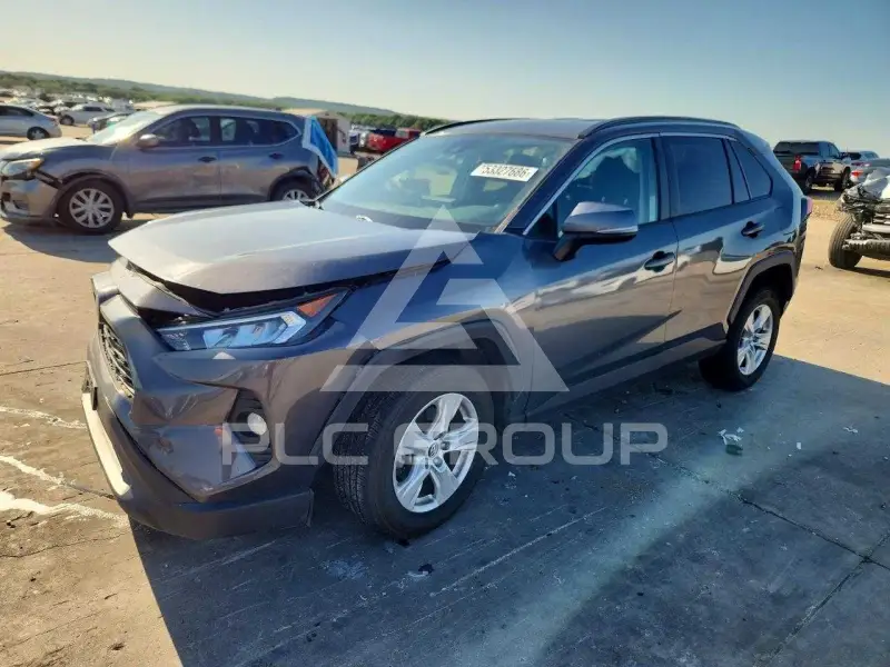 2021 Toyota RAV4 photo