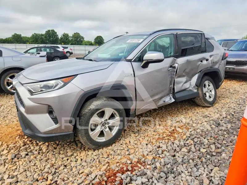 2021 Toyota RAV4 фото