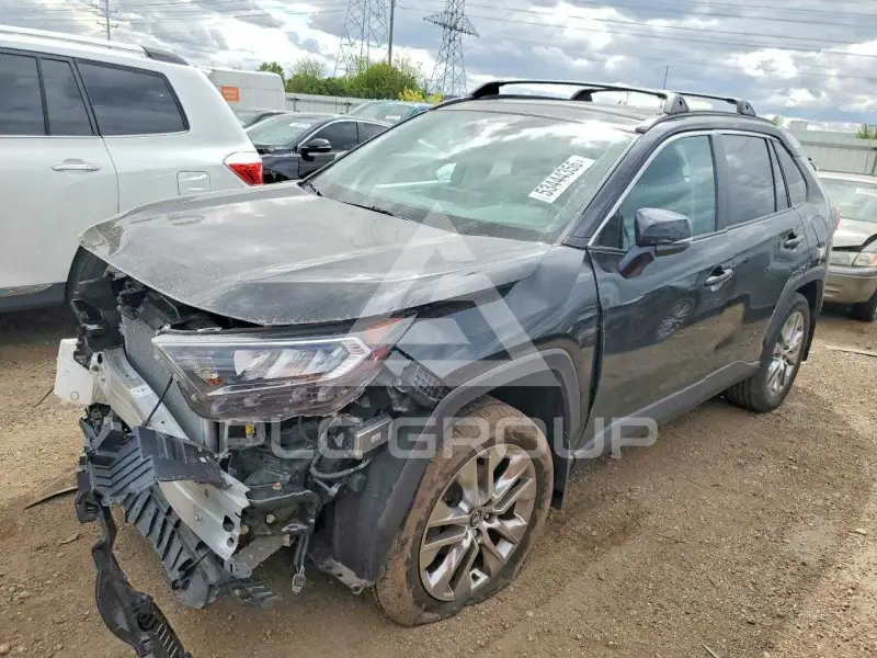 2021 Toyota RAV4 фото