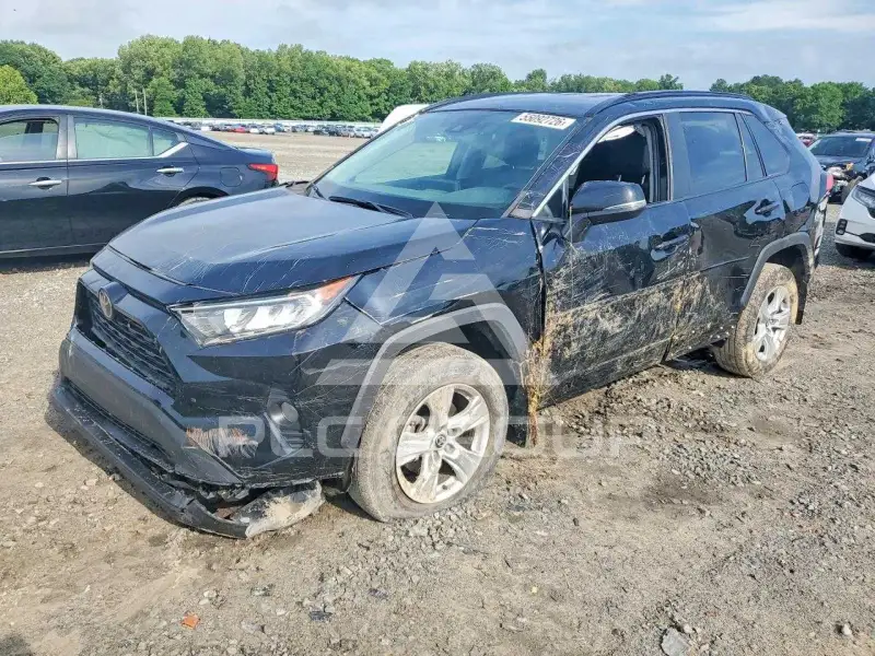2021 Toyota RAV4 фото