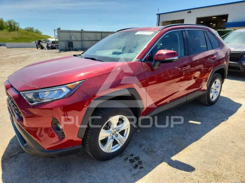 2021 Toyota RAV4 фото