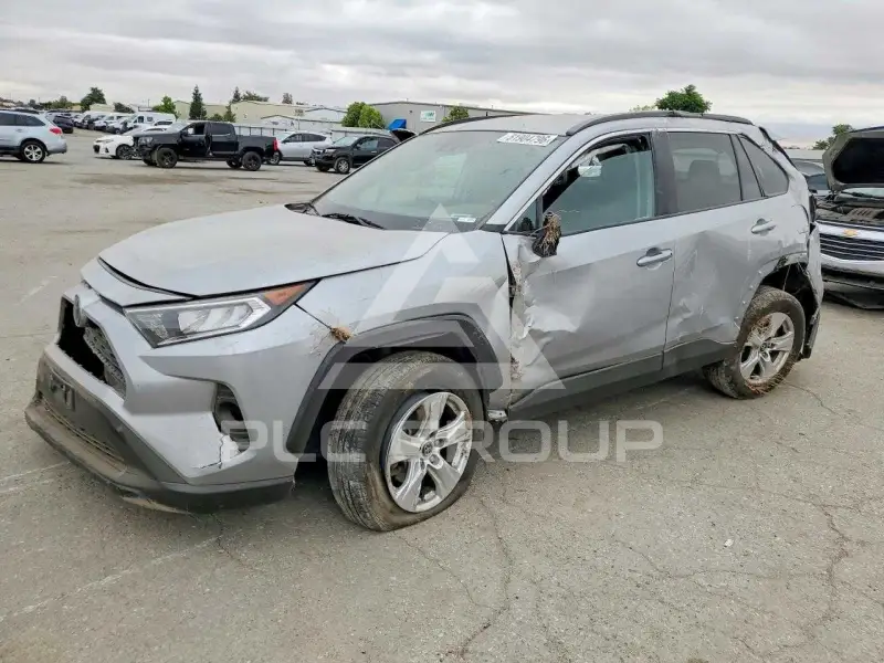 2021 Toyota RAV4 фото