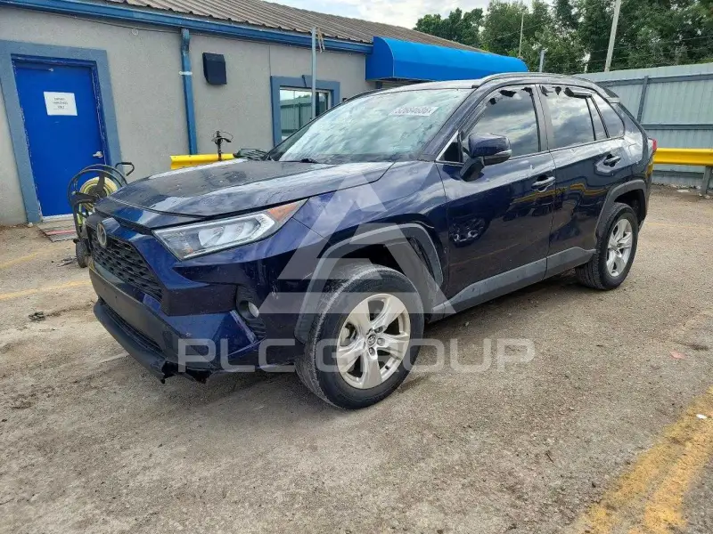 2021 Toyota RAV4 фото