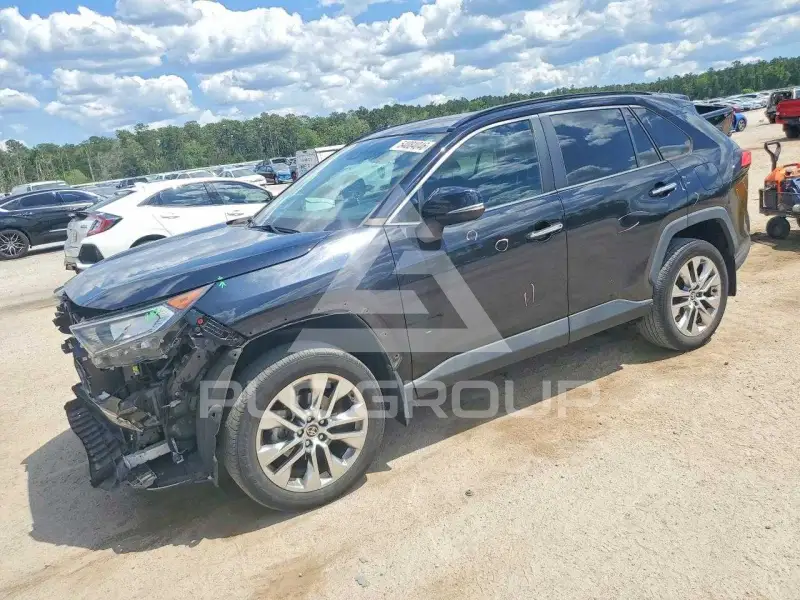 2021 Toyota RAV4 photo