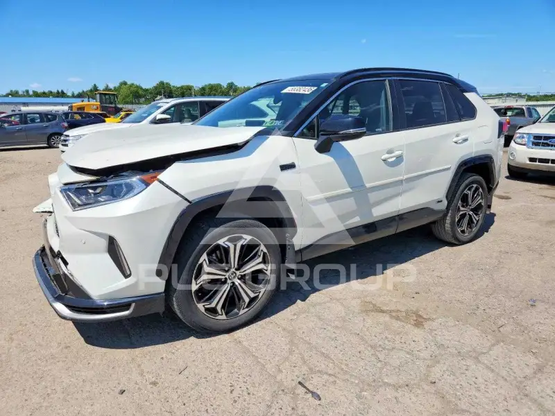 2021 Toyota RAV4 фото