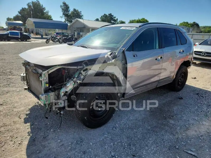 2021 Toyota RAV4 фото
