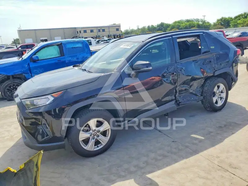 2021 Toyota RAV4 photo