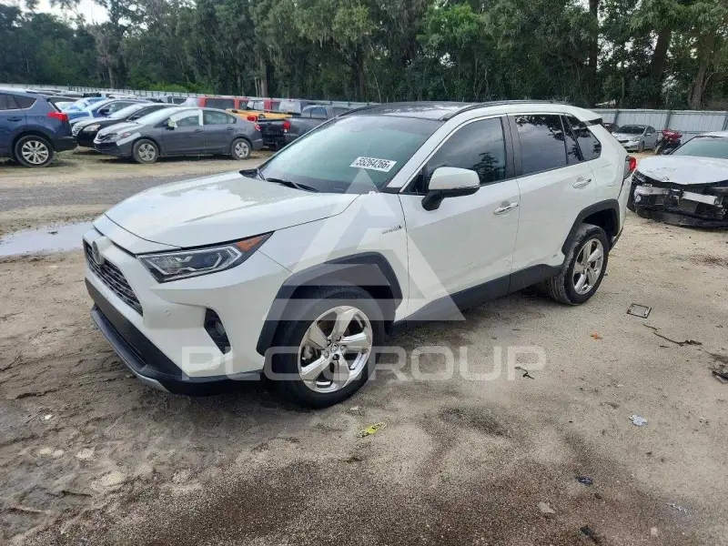 2021 Toyota RAV4 фото