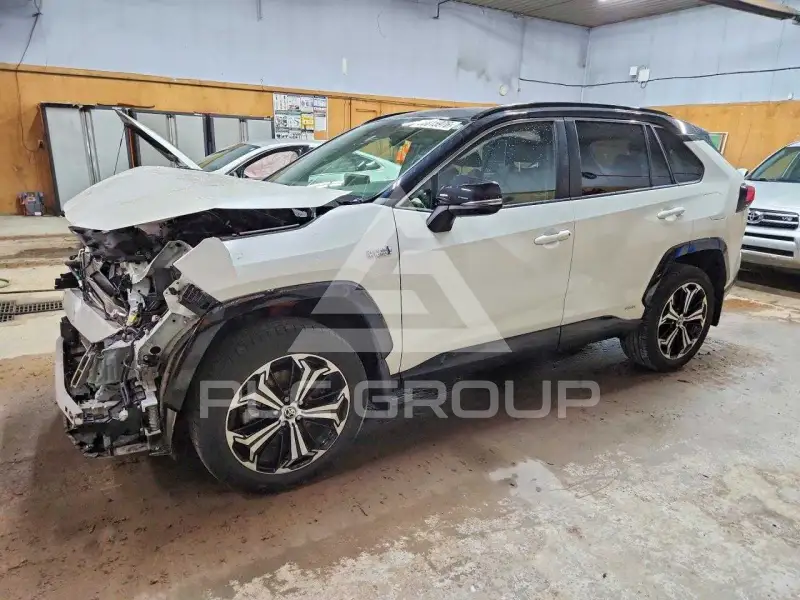 2021 Toyota RAV4 photo