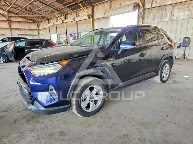 2021 Toyota RAV4 фото