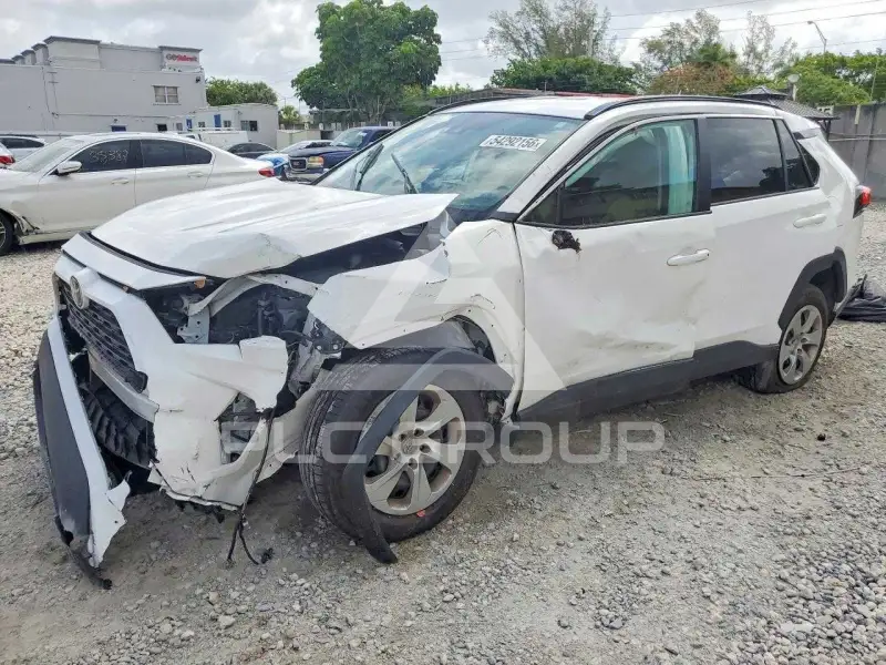 2021 Toyota RAV4 фото