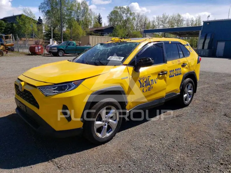 2021 Toyota RAV4 фото