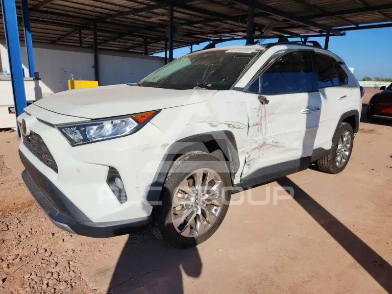 2021 Toyota RAV4 фото