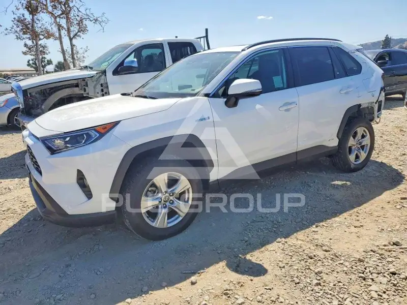 2021 Toyota RAV4 фото