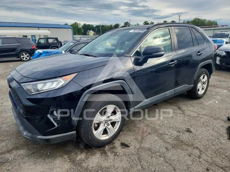 2021 Toyota RAV4 фото