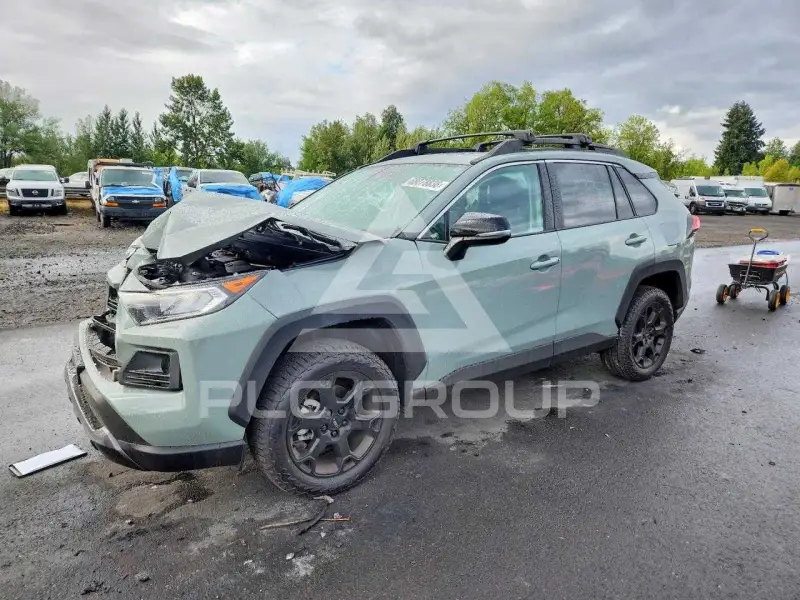 2021 Toyota RAV4 фото