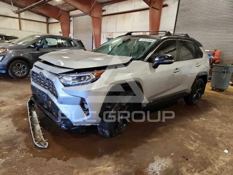 2021 Toyota RAV4 фото
