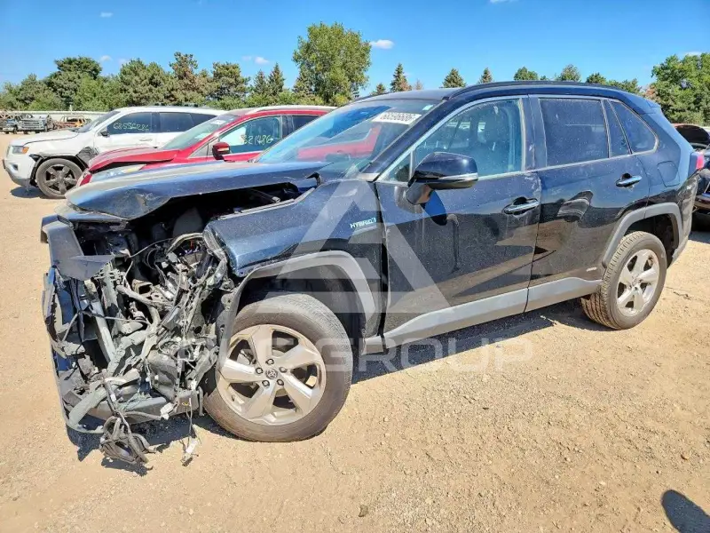 2021 Toyota RAV4 photo