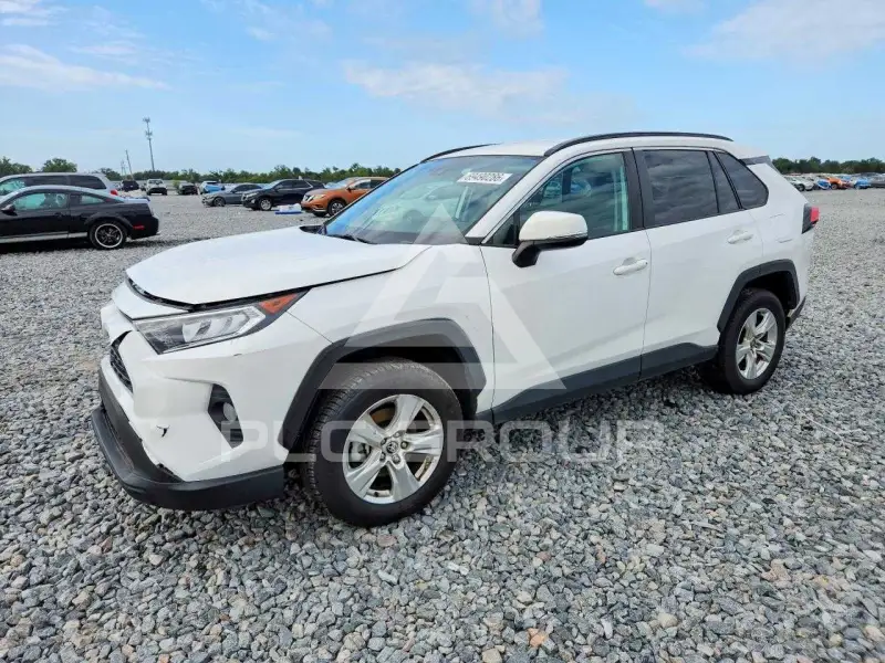 2021 Toyota RAV4 фото
