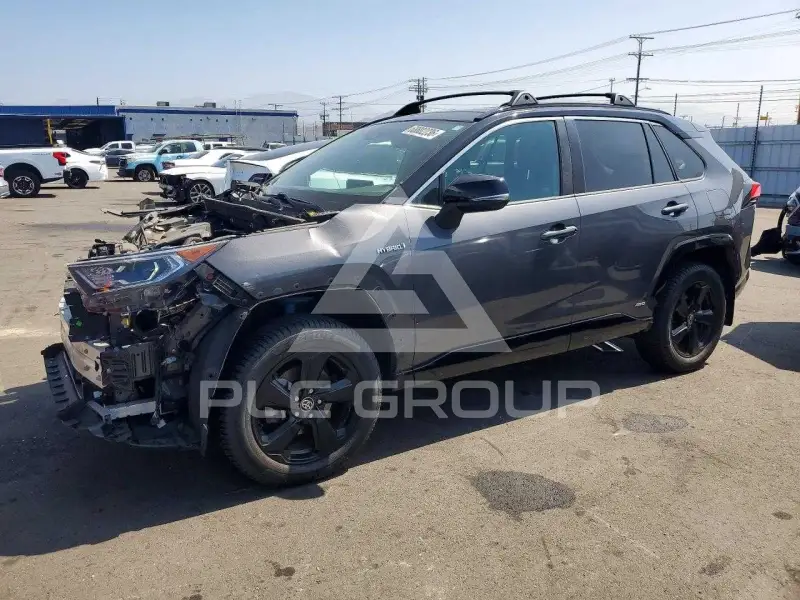 2021 Toyota RAV4 фото
