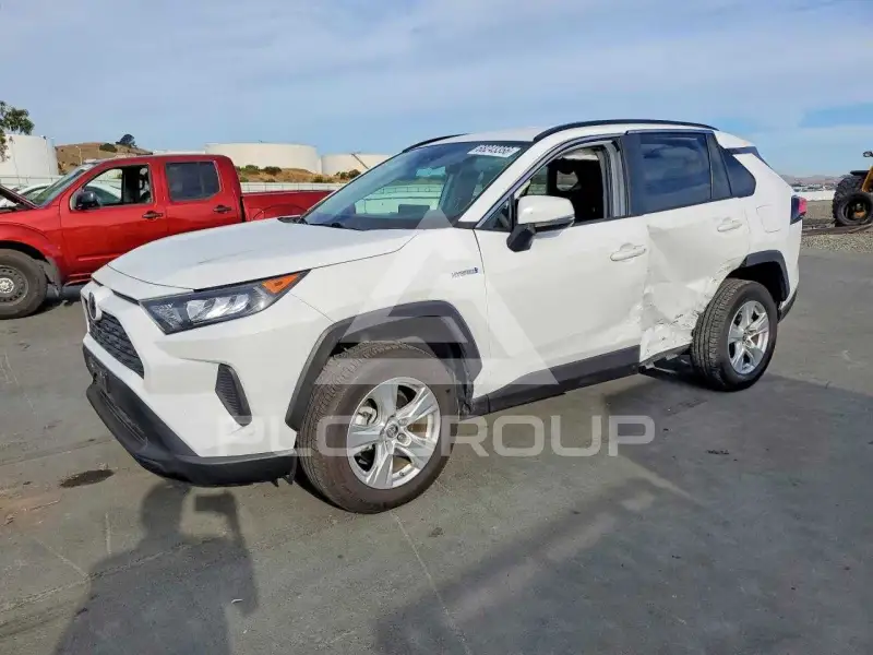 2021 Toyota RAV4 фото