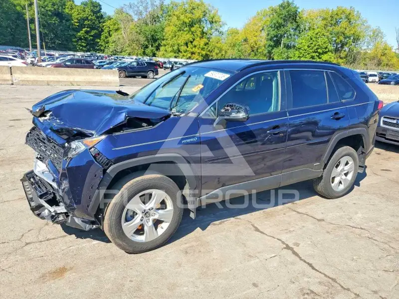 2021 Toyota RAV4 photo