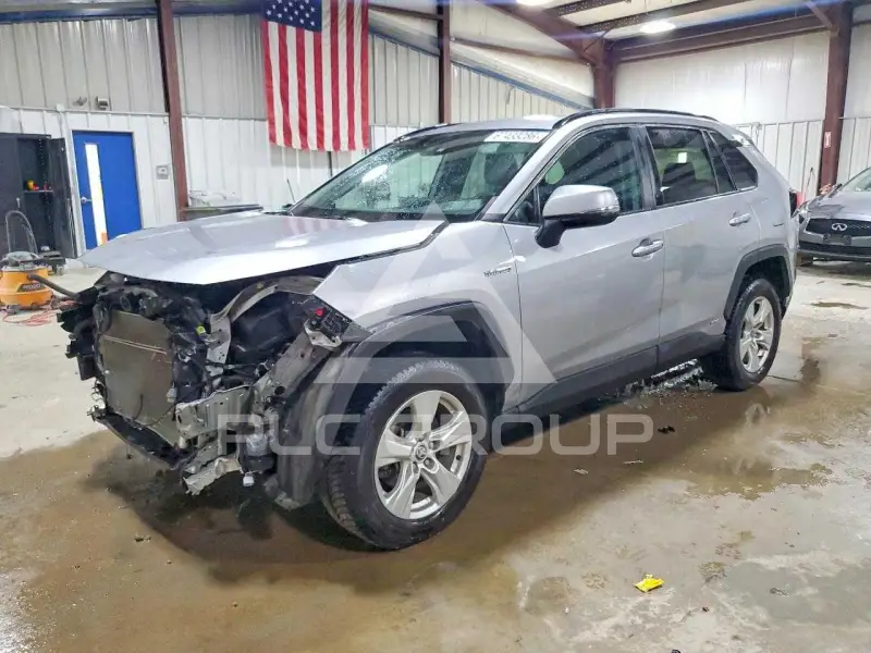 2021 Toyota RAV4 фото