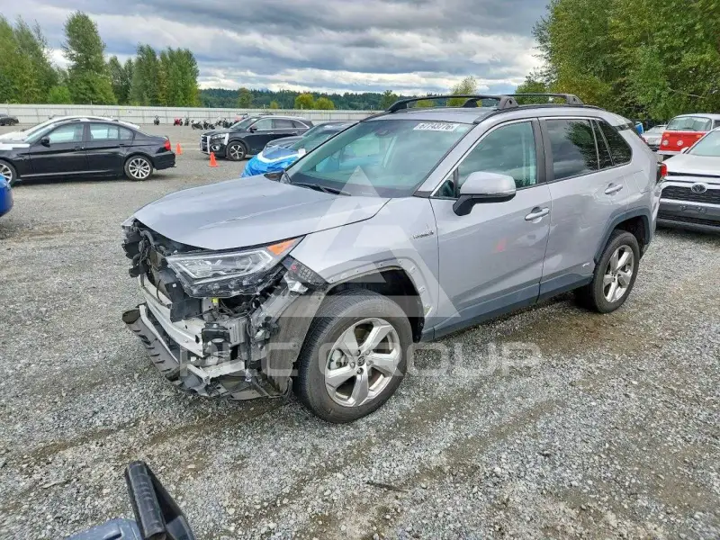 2021 Toyota RAV4 фото
