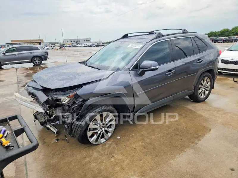 2021 Toyota RAV4 фото
