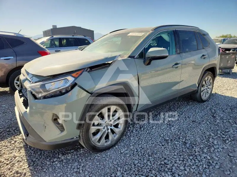 2021 Toyota RAV4 фото