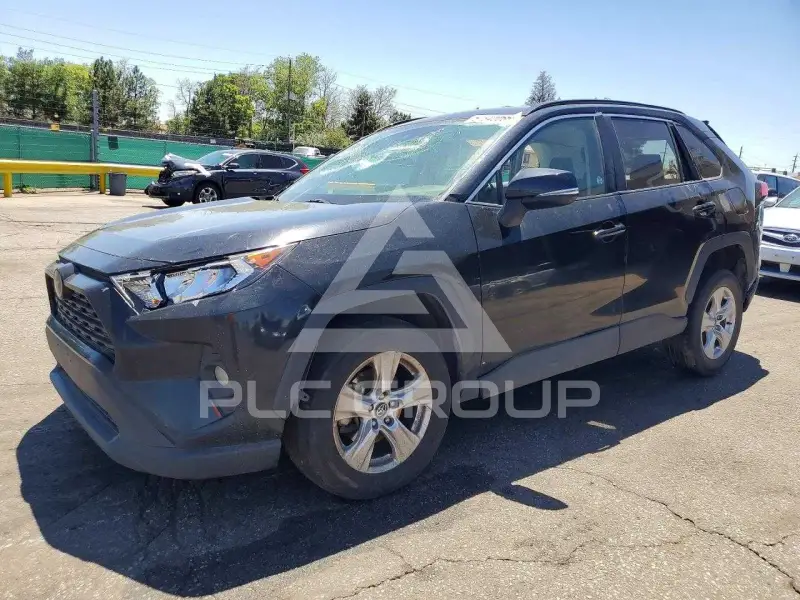 2021 Toyota RAV4 фото