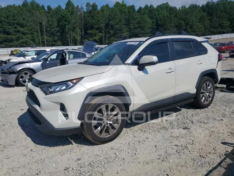 2021 Toyota RAV4 photo