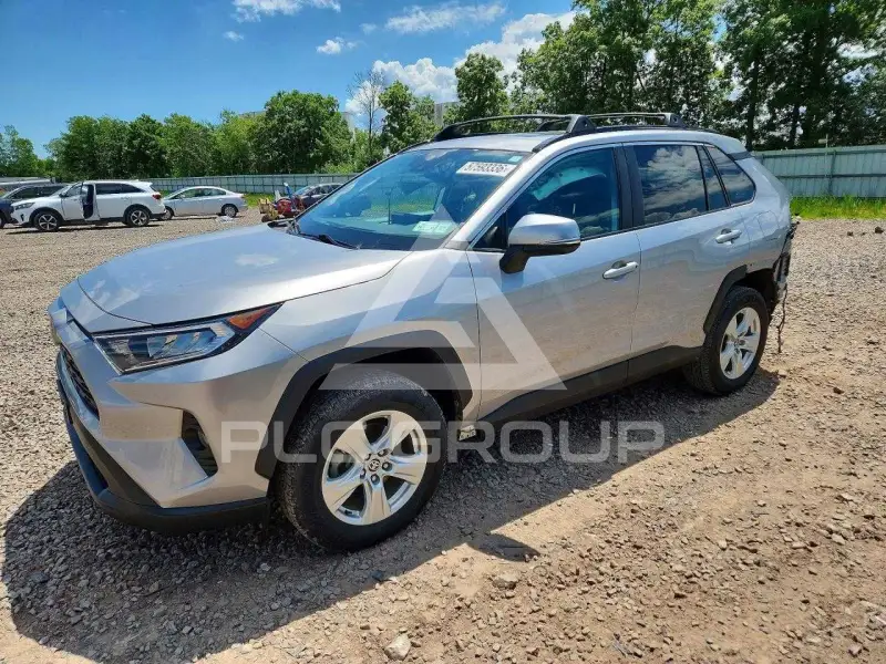 2021 Toyota RAV4 фото