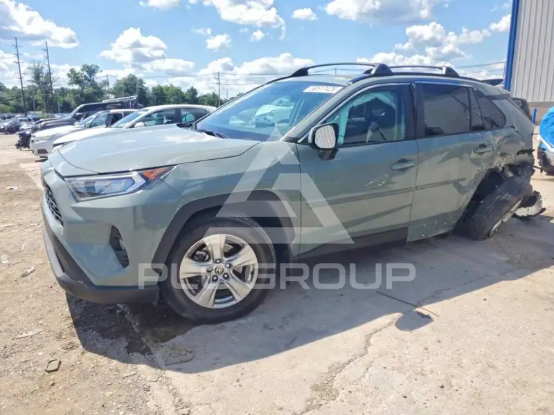 2021 Toyota RAV4 photo