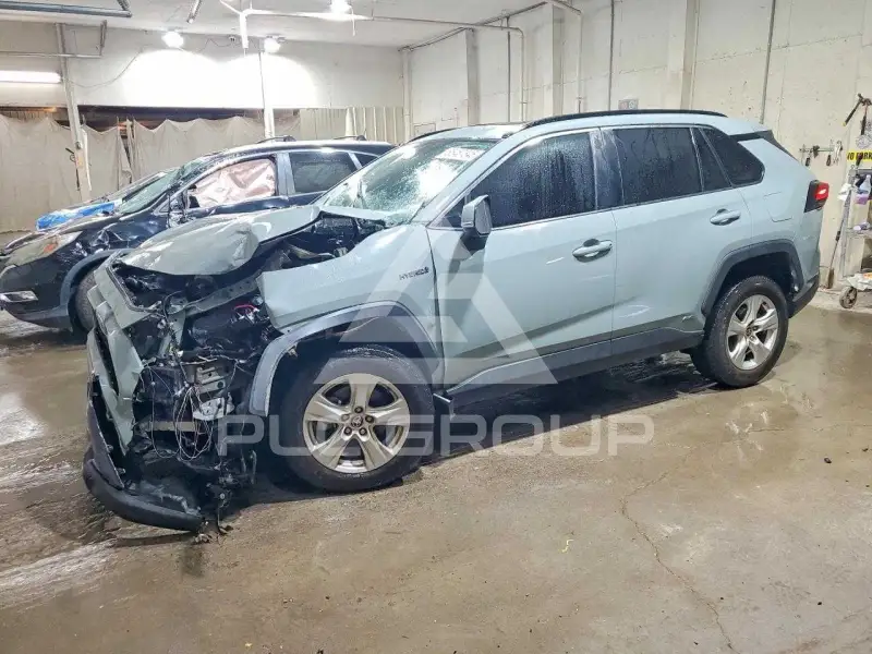 2021 Toyota RAV4 фото
