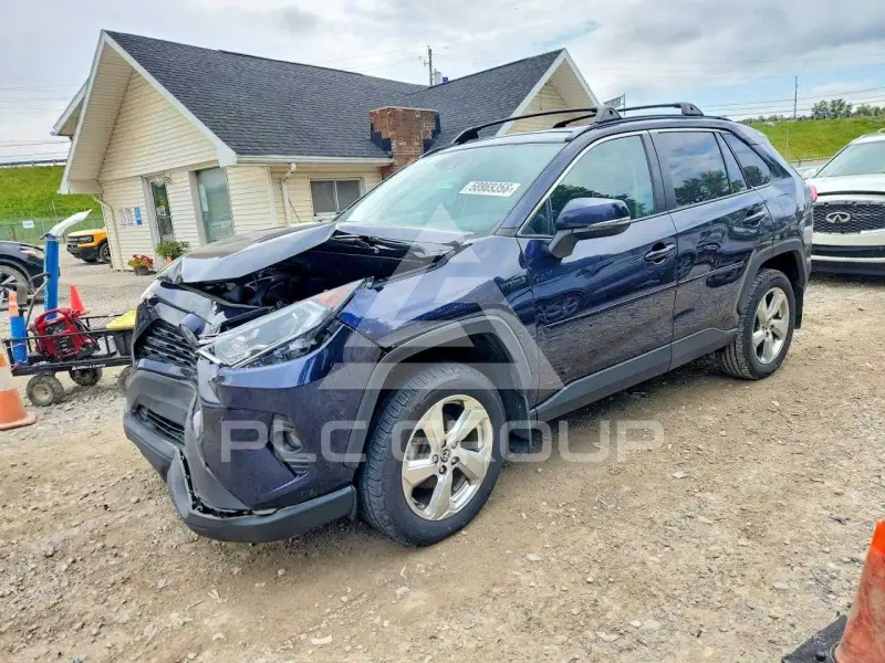 2021 Toyota RAV4 photo