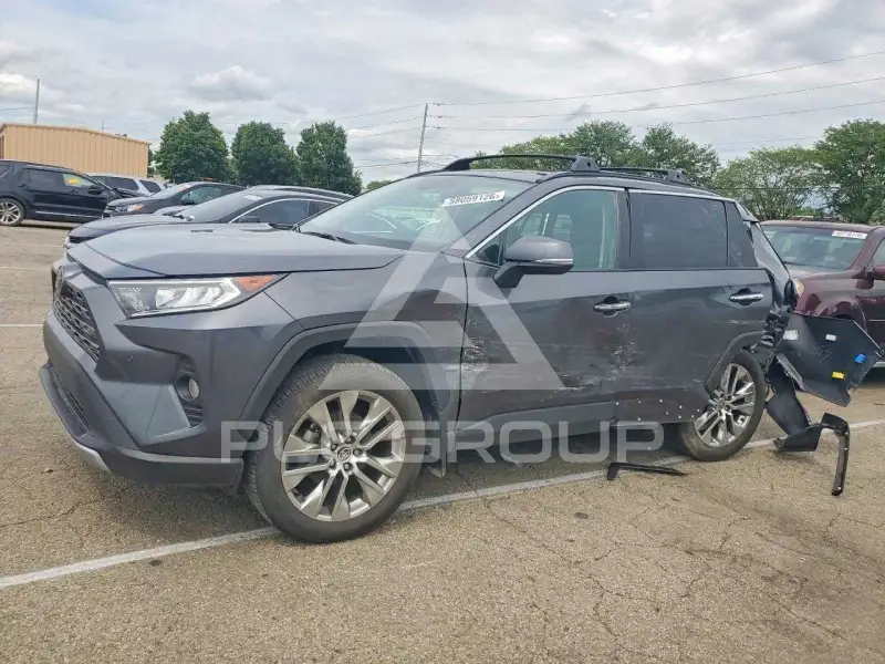 2021 Toyota RAV4 фото