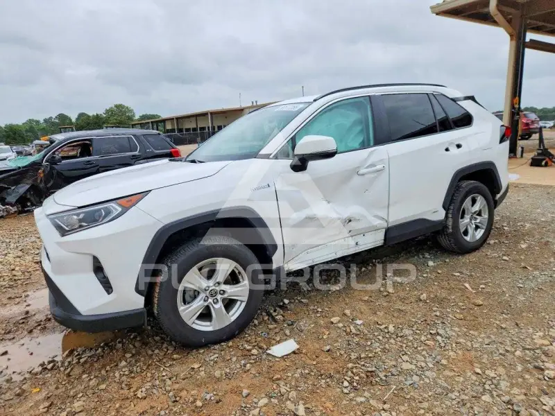 2021 Toyota RAV4 фото